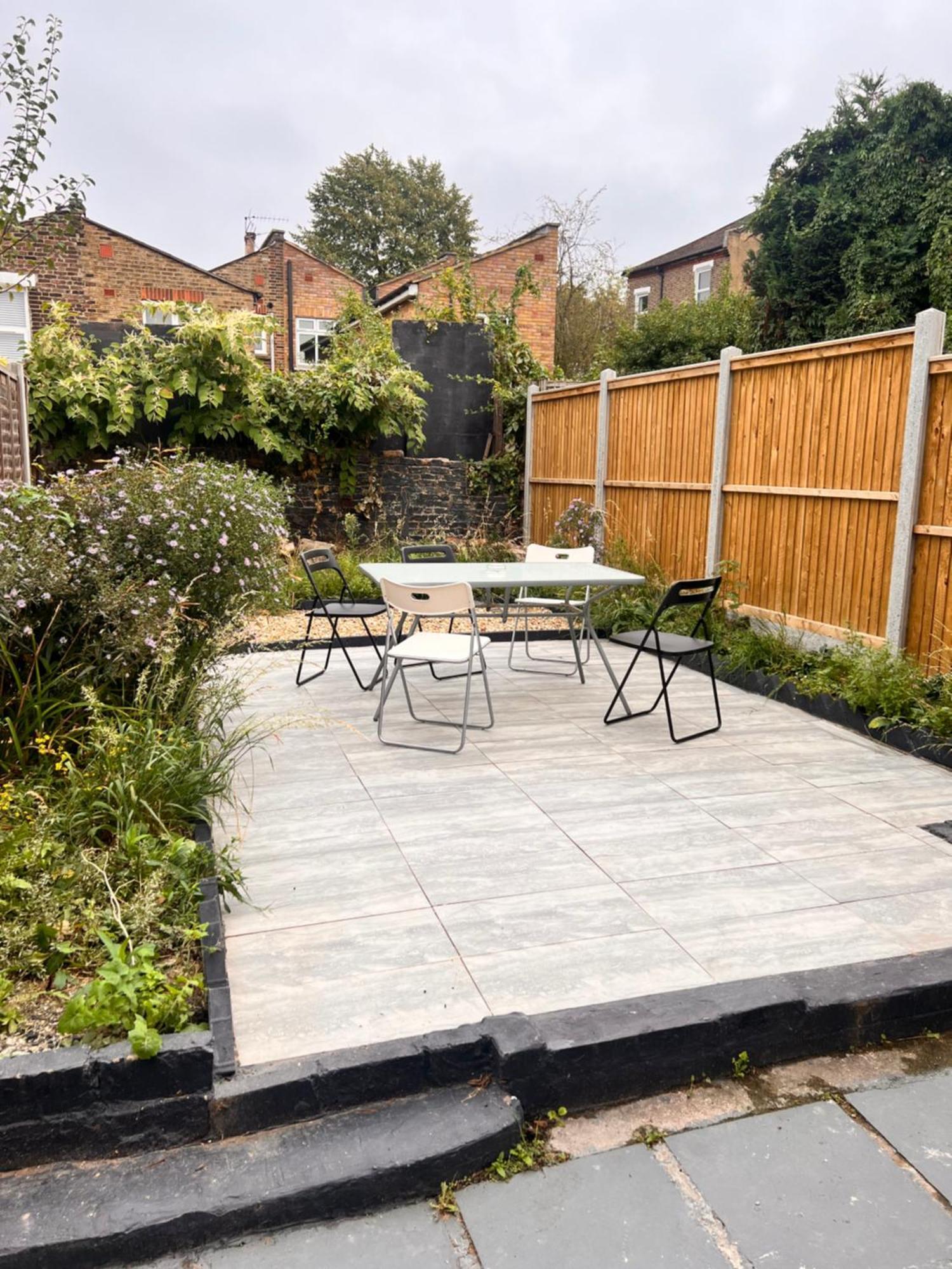 A Little Slice Of London Villa Exterior photo
